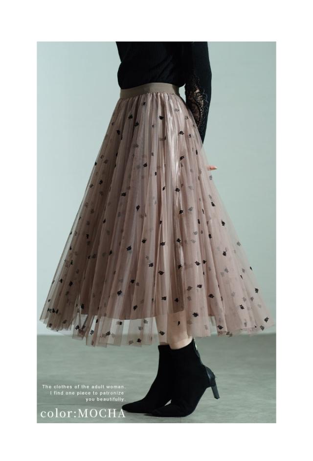 冬新作 贅沢を奏でるような花柄ドットチュールスカート レディース ファッション スカート 花柄 ドット チュール プリーツ フレア サテン ブラック モカ 春 秋 30代 40代 50代 60代 サワアラモード sawaalamode otona 大人 cawaii 可愛い 洋服 かわいい服 sawa-9655の通販は