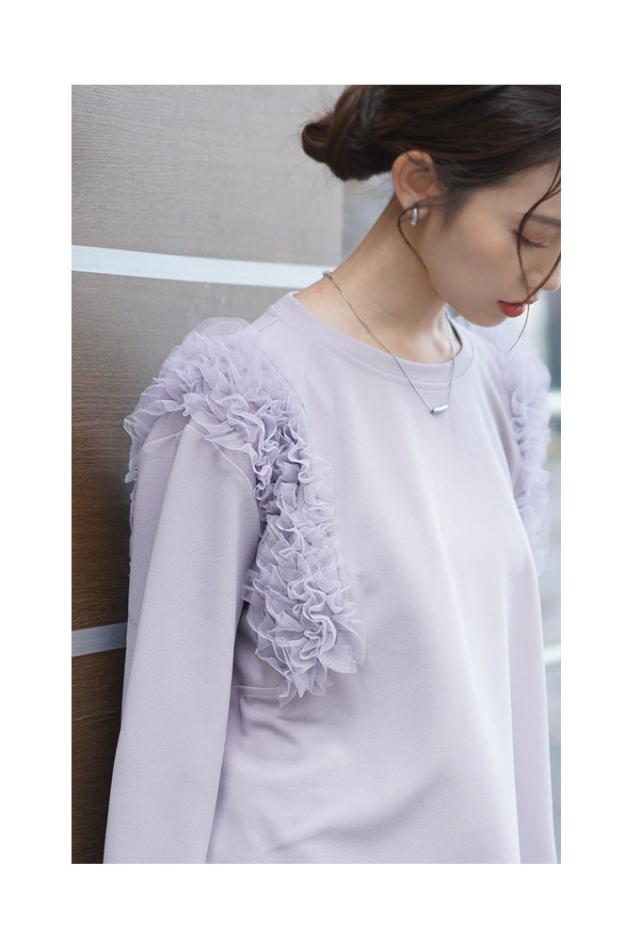 冬新作 ふわふわフリルチュールのプルオーバートップス レディース