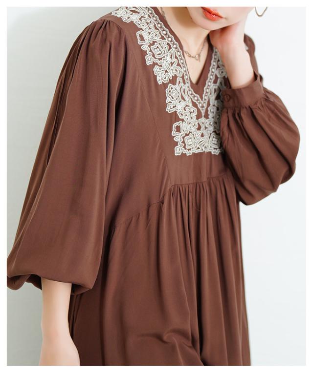 冬新作 お顔を華やかにする花柄レース刺繍ワンピース レディース ファッション ワンピース 花柄 レース 刺繍 ギャザー ボリューム袖 ロング 長袖 無地 黒 茶 30代 40代 50代 60代 サワアラモード sawaalamode otona 大人 cawaii 可愛い 洋服 かわいい服 sawa-9911 冬新作 お顔を華やかにする花柄レース刺繍ワンピース レディース