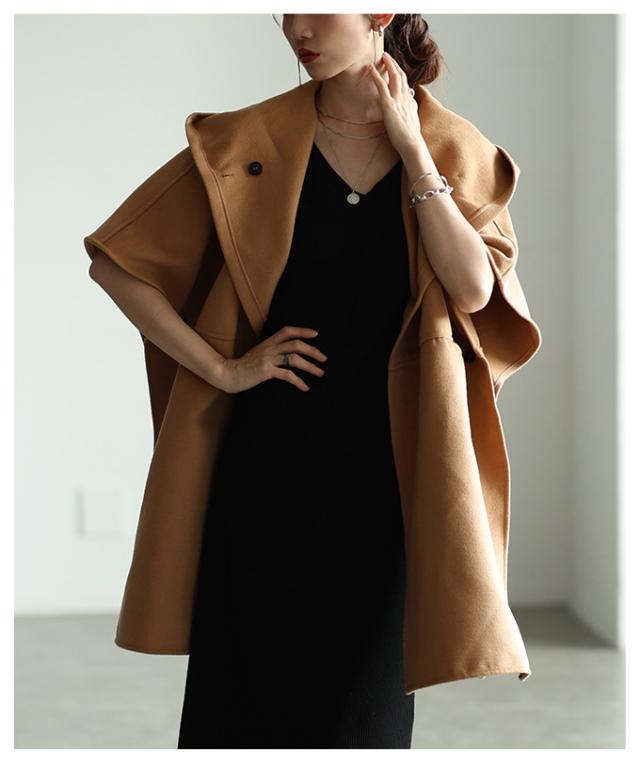 冬新作 羽織るだけでサマになるフード付きポンチョジャケット