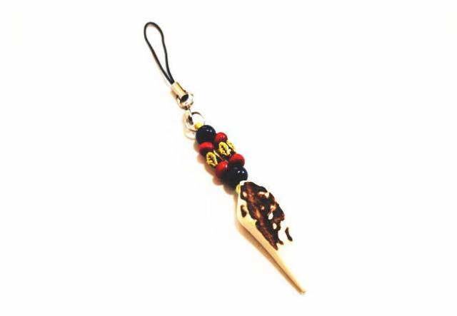 鹿角 ストラップ 大 ｋａｓhi 鹿の角 蝦夷鹿 携帯ストラップ えぞしか エゾシカの通販はau Pay マーケット 北国の雑貨屋さん きりり