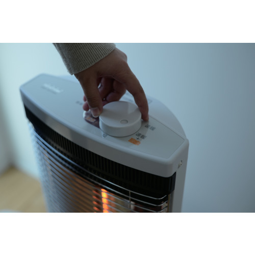 （限定特価）トヨトミ　TOYOTOMI　速暖遠赤外線電気ヒーター　白 EWH-CS100P-W(708-3055)（寒さ対策/ストーブ/暖房）_1