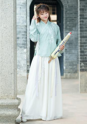 夏服レディース チャイナドレス宮廷風漢服 カジュアル 刺繍エレガント復古風写真撮影ドレス コスプレ中国風古代学生長袖の通販はau Pay マーケット エンブリッジ