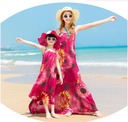 夏旅行親子ペアママ キッズ マキシワンピ ビーチ キャミ シフォンワンピースゆったり ロング マキシ丈キャミワンピ ボヘミアン セクシーの通販はau Wowma エンブリッジ