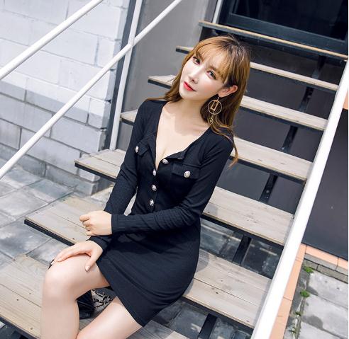 長袖セクシー 夜店ワンピース スリムスッキリウェストライン Vネック ボタンつき レディース ぴったり タイトワンピース ミニスカートの通販はau Pay マーケット エンブリッジ