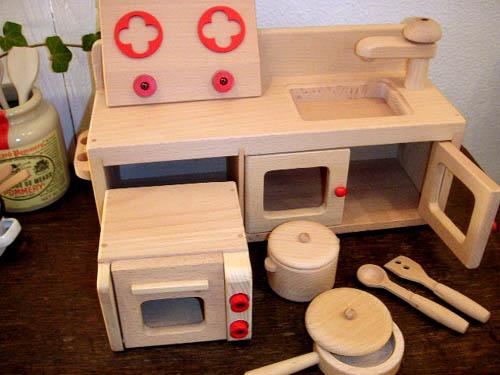ダイワ ミニキッチンシリーズ ミニキッチンセット 卓上サイズのコンパクトな木製おままごとキッチンセット レンジにコンロも付いていの通販はau Pay マーケット 木のおもちゃ ユーロバス