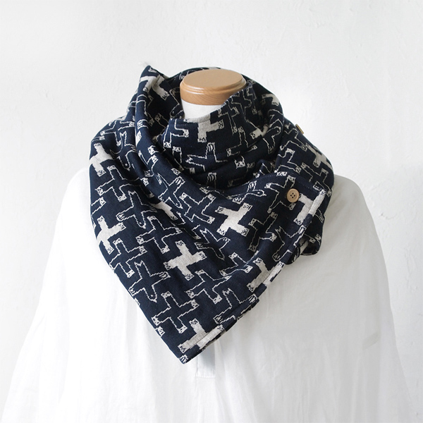 Hoppetta ホッペッタ 3way授乳ストール ネイビー ベージュ 授乳ケープに ボレロに ストールに 3通りの使い方ができるhoppetta ホの通販はau Pay マーケット 木のおもちゃ ユーロバス