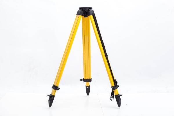 測量用三脚 平面 黒 黄 カラー　レーザー 墨出し器 など 三脚 レーザー墨出し器　測量 の通販は