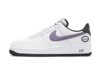 バスケットシューズ バッシュ スニーカー   ナイキ Nike Air Force 1 Low '07 LV8 Hoops W