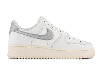 シューズ スニーカー   ナイキ Nike Wmns Air Force 1 Silver Swoosh W White/Sil