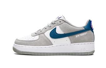 シューズ スニーカー   ナイキ Nike Air Force 1 Low  LV8  GS Athletic Club GS