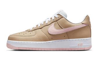 バスケットシューズ バッシュ スニーカー   ナイキ Nike AIR FORCE 1 LOW RETRO  Linen/Pi