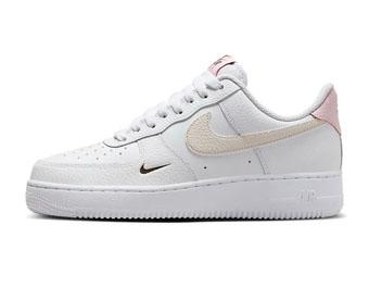 バスケットシューズ バッシュ スニーカー   ナイキ Nike WMNS AIR FORCE 1  '07 W White/B