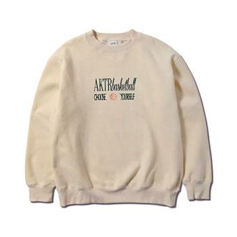 バスケットスウェット ウェア  秋冬物 アクター AKTR RETRO-CHIC SWEAT CREW NECK CREAM の通販は 10,450円