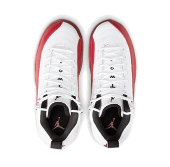 バスケットシューズ バッシュ スニーカー レトロ ジョーダン Jordan 