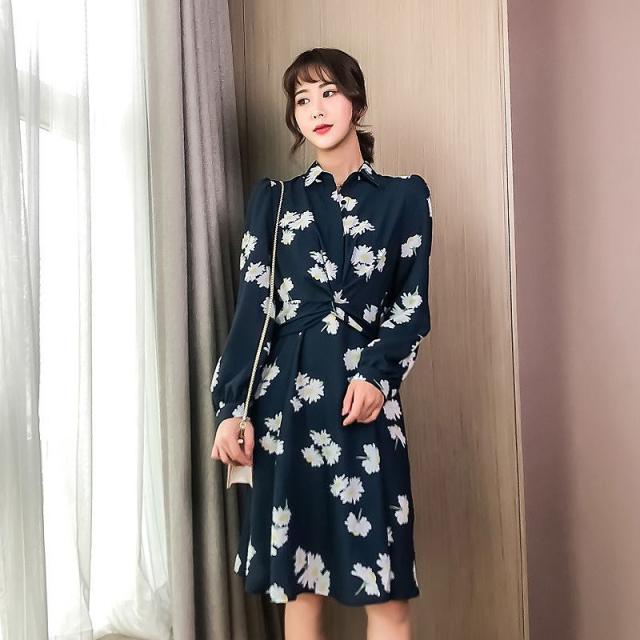 レディース ワンピース ねじれデザイン シャツワンピ ミディ丈 花柄 ボタニカル柄 長袖 紺色 ネイビー S M L サイズ 送料無料の通販はau Pay マーケット エルネフジャパン