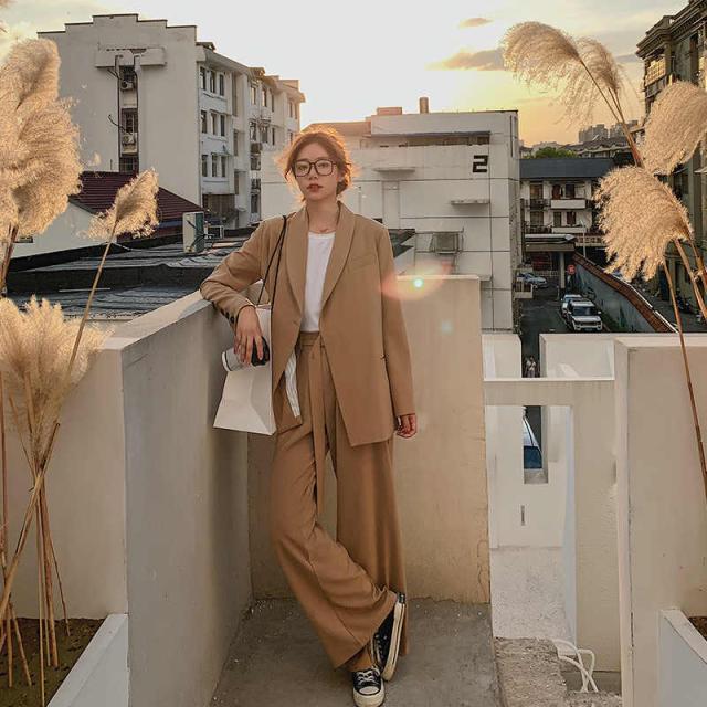 レディース 2点セット テーラードジャケット ワイドレッグパンツ 長袖 セットアップ おしゃれ ベージュ S M L サイズ 送料無料の通販はau Pay マーケット エルネフジャパン レディース 2点セット テーラードジャケット ワイドレッグパンツ 長袖 セットアップ おしゃれ ベージュ S M L サイズ 送料無料の通販はau Pay マーケット エルネフジャパン