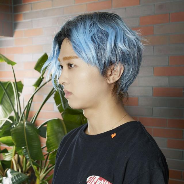 マスクプレゼント中 コスプレ コスチューム ウィッグ メンズ ミドル ロング 青髪 ブルー ワンレン パーマ ふんわり 韓流 韓国 フルウの通販はau Pay マーケット Bodyline