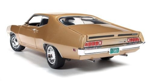 Autoworld 1 18 ミニカー ダイキャストモデル 1970年モデル フォード トリノ コブラ 429 4v Gt の通販はau Pay マーケット ディー ティー ダブリュー