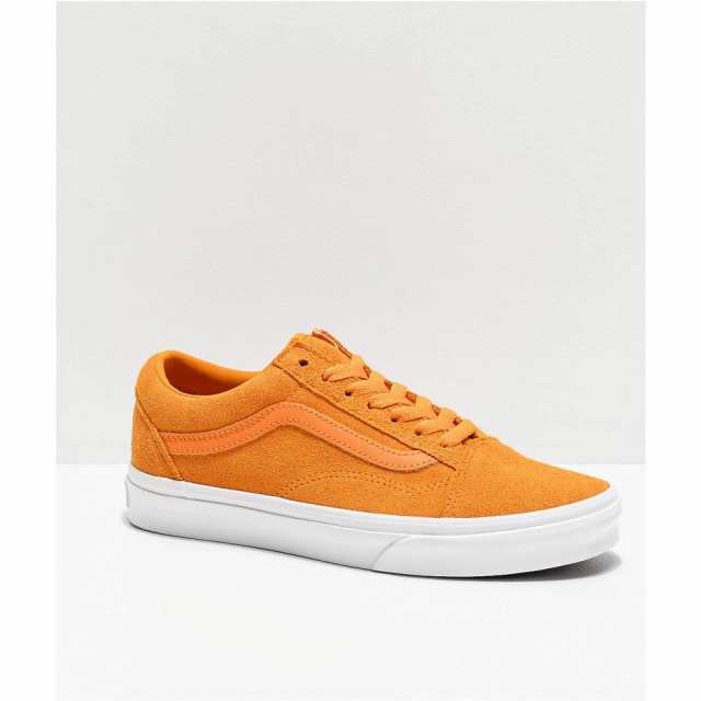 yellow skate shoes