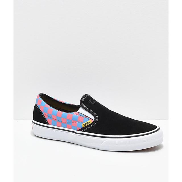 ヴァンズ Vans メンズ スケートボード スリッポン シューズ 靴 Vans X Tandc Surf Designs Slip On Black Pink And Blue Checkerboard Sの通販はau Pay マーケット フェルマート