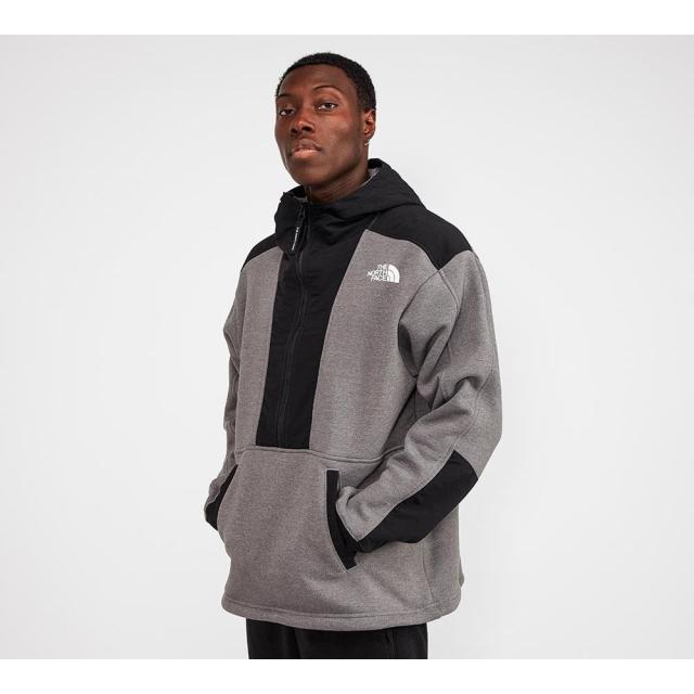 north face hooded top