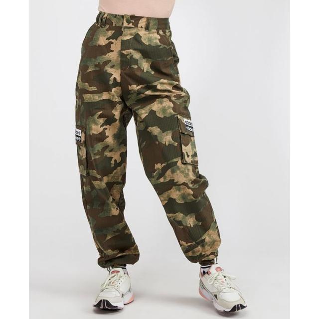 アディダス Adidas Originals レディース カーゴパンツ ボトムス パンツ Ryv Camo Cargo Pant Greenの通販はau Pay マーケット フェルマート アディダス Adidas Originals レディース カーゴパンツ ボトムス パンツ Ryv Camo Cargo Pant Greenの通販はau Pay マーケット フェルマート