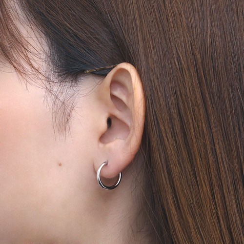 プラチナ Platinum Pt900 ピアス フープピアス 小さめピアス 2.0mm 15mm ワンタッチ キャッチレス 遮断式 フープ リング型 シンプル 両耳 軽い 軽量 小さい ミニ プチサイズ 華奢 可愛いの通販は