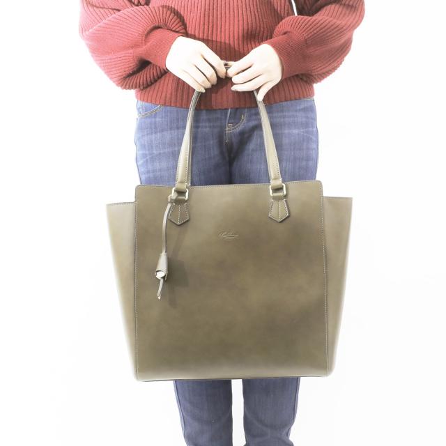 トートバッグ レザーブ ハンドバッグ bag ユニセックスカバン カーフレザー オリーブ色 鞄 カバン_5