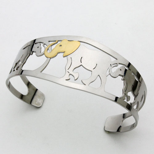 イタリア製 18金 デザインバングル   親子 エレファント の通販は 10,800円