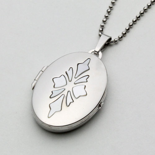 ◇当店直輸入品◇送料無料 【ドイツ MERZ社】 マザーオブパール（白蝶貝）  シルバー ロケットの通販は 15,542円