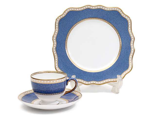 ウェッジウッド ユーランダーパウダー ブルー ティーカップ＆ソーサー リー ＋ スクエアデザートプレート 21cm WEDGWOOD 皿 お皿 食器  新｜au PAY マーケット