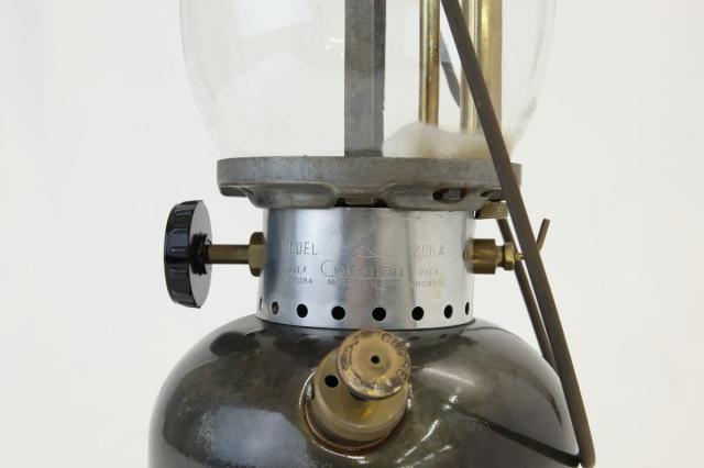 【送料無料】コールマン Coleman ランタン 2OOAビンテージ 1952年 8月製 おまけ付き アウトドア キャンプ用品 沖縄・離島 配送不可 C3C 送料無料】コールマン Coleman ランタン 2OOAビンテージ 1952年 8月製