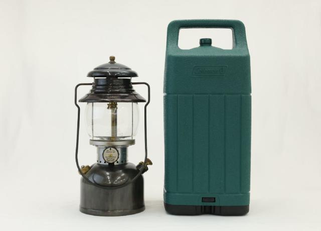 ⚠️値下げ⚠️Coleman 200A 1957年製 ヴィンテージランタン コールマン 200A ランタン アンティーク キャンプ ビンテージ 1957