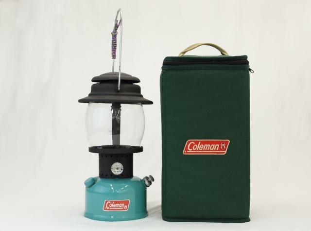 【送料無料】コールマン Coleman ランタン 635B743J 1993年10月製 ケース付き アウトドア キャンプ用品 沖縄・離島 配送不可 C3C_1