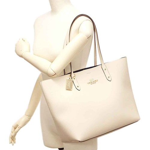 コーチ バッグ F Imchk Coach トートバッグ タウン トート レザー チョーク アウトレットの通販はau Pay マーケット 買付道 Jjブランド専科 コーチ バッグ F Imchk Coach トートバッグ タウン トート レザー チョーク アウトレットの通販はau Pay マーケット 買付道 Jjブランド専科