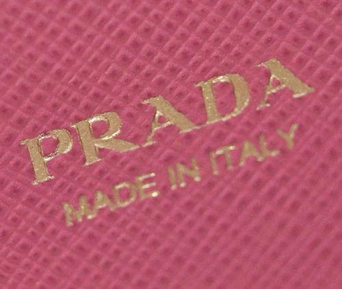 プラダ 財布 1zh048 Prada チェーンウォレット スマホケース 長財布 ポシェット サッフィアーノ ペオニア カーフピンク アウトレットの通販はau Pay マーケット 買付道 Jjブランド専科