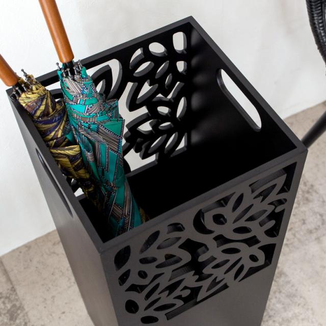 送料無料 蓮の花をモチーフにした彫刻アートの傘立ての通販はau PAY