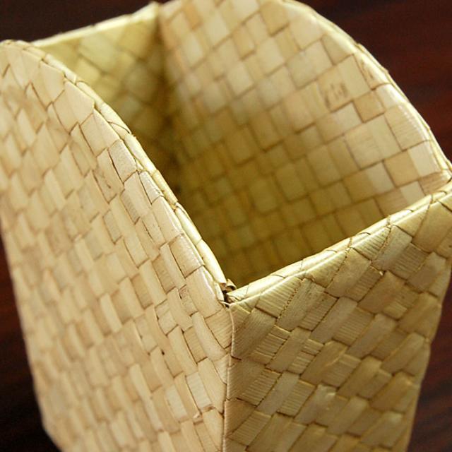 パンダンで編まれた紙ナプキンスタンド ナチュラルの通販はau Pay マーケット アジア工房