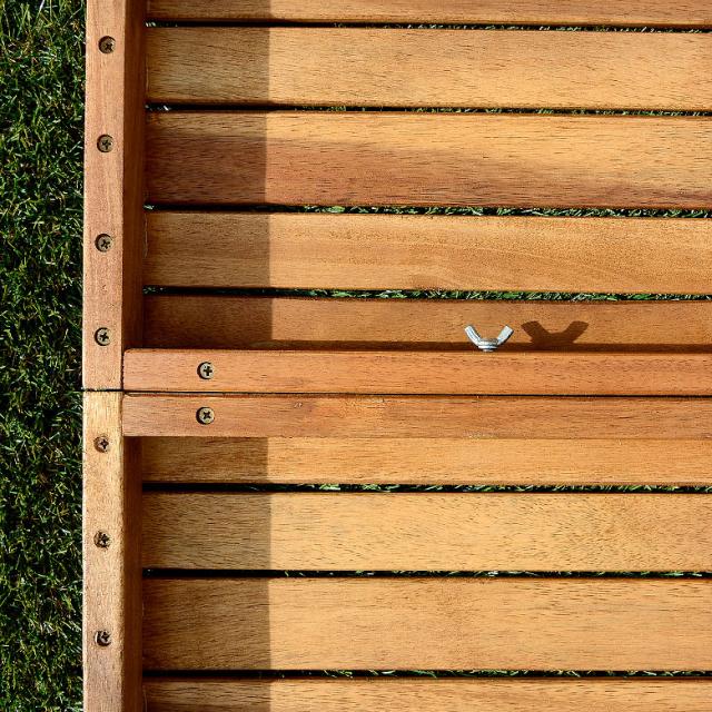 オーク材 フォールディングテーブル キャンプ 独自のフレーム構造で高さが3段階に変更できる、マルチ