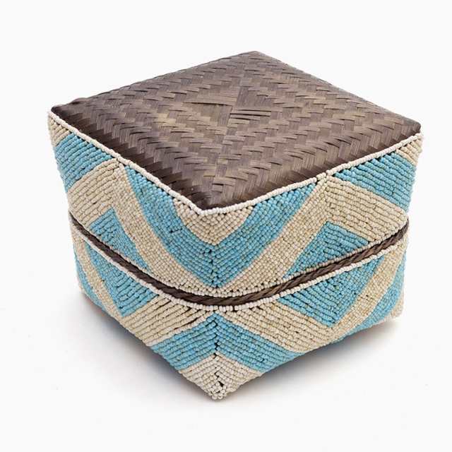 ソカシ ビーズ製 ダイヤ柄 20×20cm ベージュ×ブルー 収納ケース 収納ボックス ギフトボックス 蓋付き 蓋付き収納 フタ付き ディスプレイ デコレーション ギフトボックス プレゼント おしゃれ 可愛い 雑貨 北欧 リゾート コースタル 西海岸風 [13532-l]