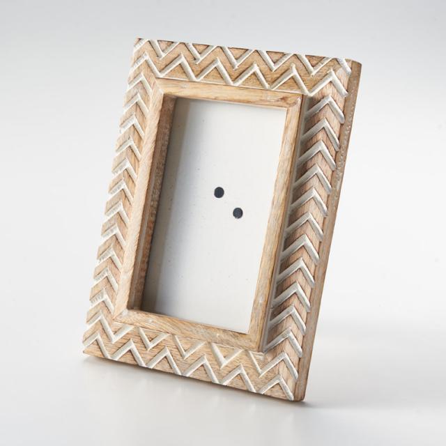 フォトフレーム 写真立て 木彫り 木製 マンゴーウッド シェブロン 縦
