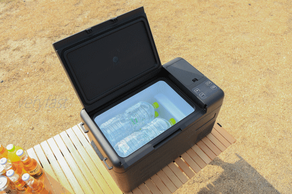 ベルソス 車載対応冷蔵冷凍庫 22L -20℃〜20℃調節可能 AC/DC両対応 シガーソケット 家庭用電源対応 VERSOS VS-CB122