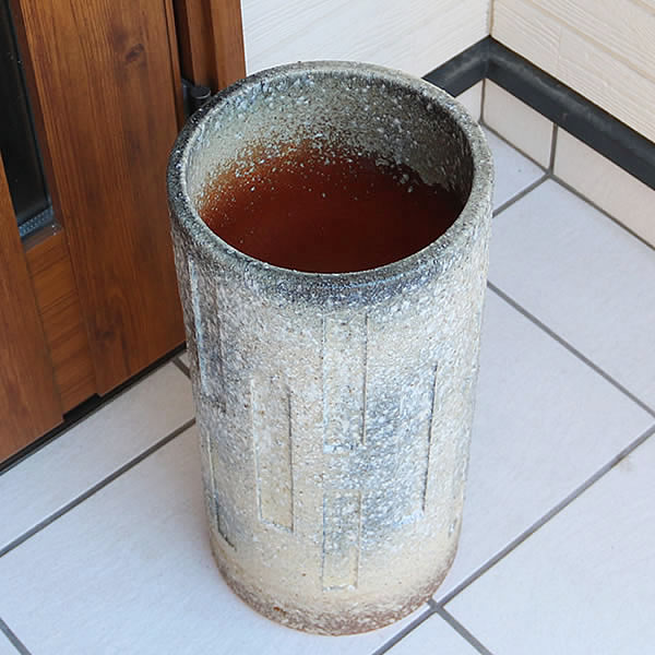 傘立て 陶器 アンブレラスタンド 信楽焼かさたて 傘入れ 壷 しがらき カサタテ やきもの 和風 北欧【手作り】