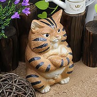 陶器 ボスねこ置物信楽焼 の可愛いネコ置物 インテリア しがらきやき ねこ やきもの 猫置物 猫 和風 手作り の通販はau Pay マーケット まるいち本店