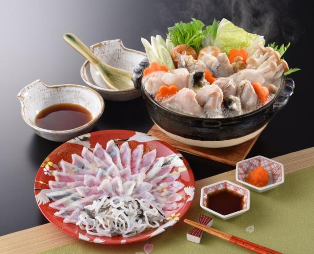 フグ とらふく料理セット 【FR-100F13Z】冷凍便 送料無料 代引き不可 同梱不可 ふぐ フグ 河豚 お歳暮 お中元 ギフト プレゼント 贈り物 おとりよせ