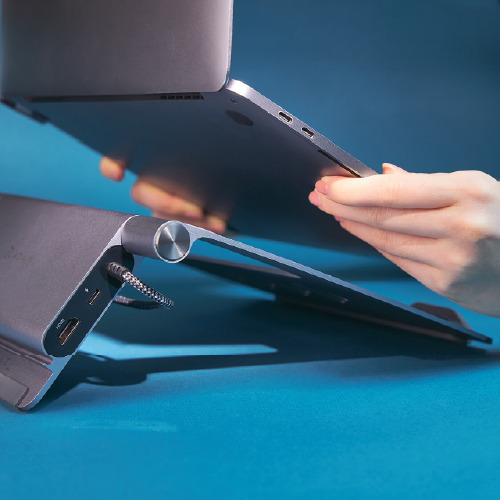 ADAM Elements AAPADHUBSTDGY 5 in 1 PCスタンド型USB-Cハブ CASA Hubs Stand グレー_4