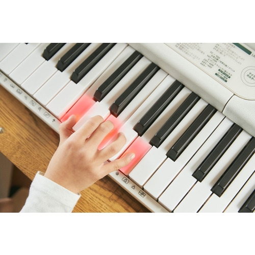 カシオ LK-530 Casiotone 光ナビゲーションキーボード 電子キーボード