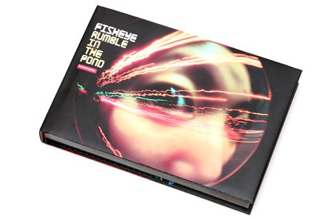 Lomography 魚眼レンズBook - Rumble In The Pond」、ハードカバー、カラー(中古品)