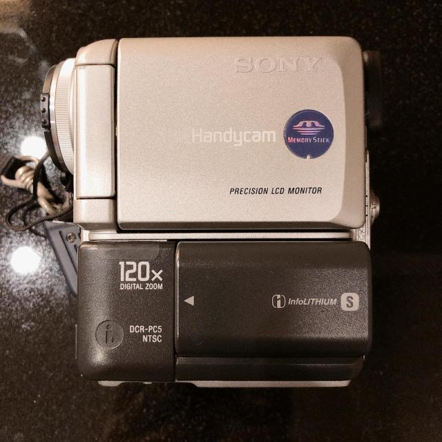 デジタルビデオカメラレコーダー DCR-PC5 デジタルビデオカメラレコーダー DCR-PC5